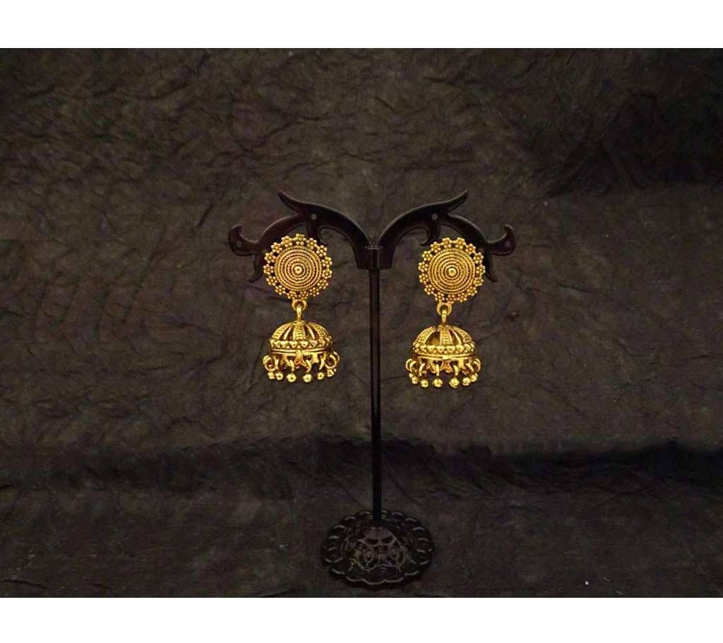 Round Hold Jhumki Style Antique Earrings (by Pink Point - ER-5025-34)