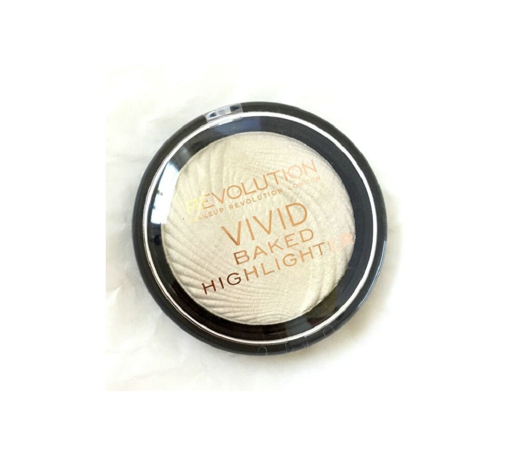 Makeup Revolution Ultra Cover And Consular Plate Light - Medium UK
