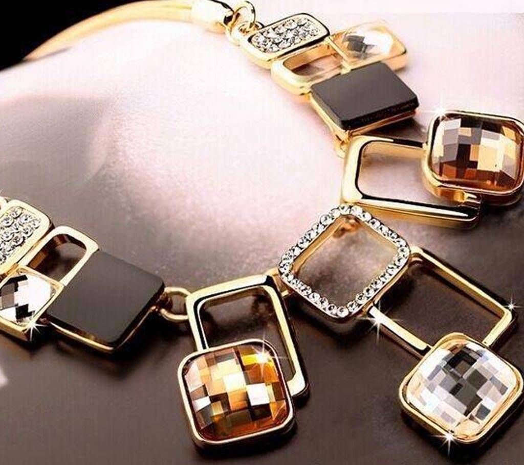 Stone setting necklace 