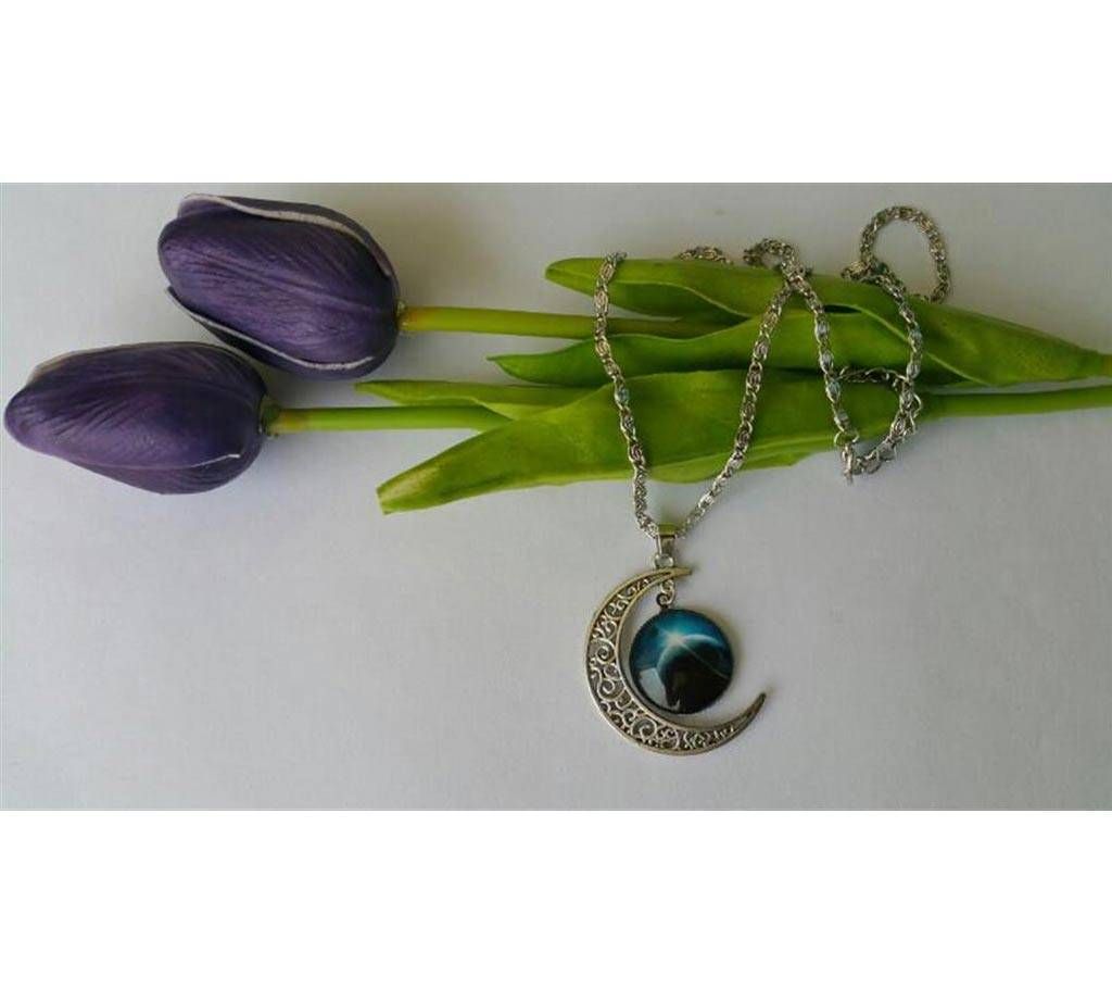 Moon pendant