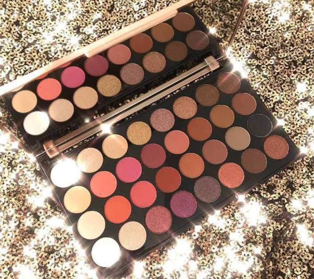 Makeup Revolution Flawless 4
