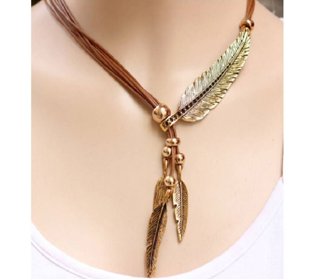 Rope Chain Feather Pattern Pendant Necklaces