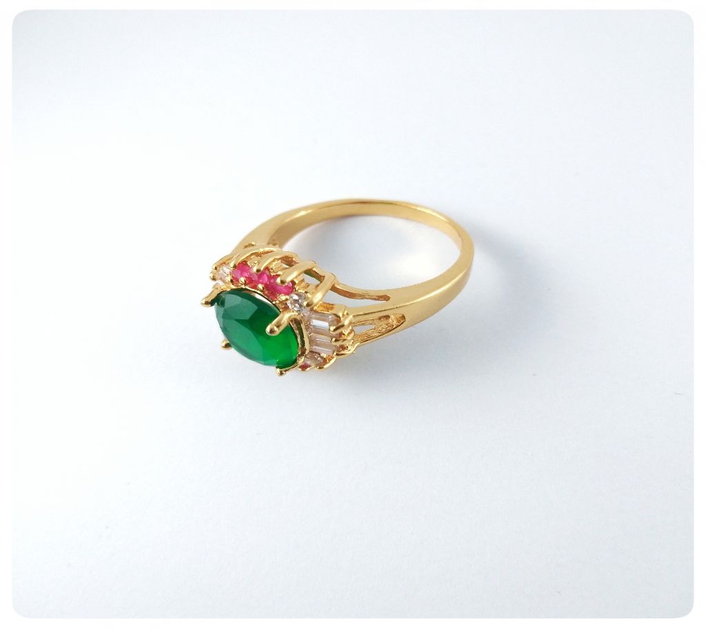 Stylish Ladies Finger Ring