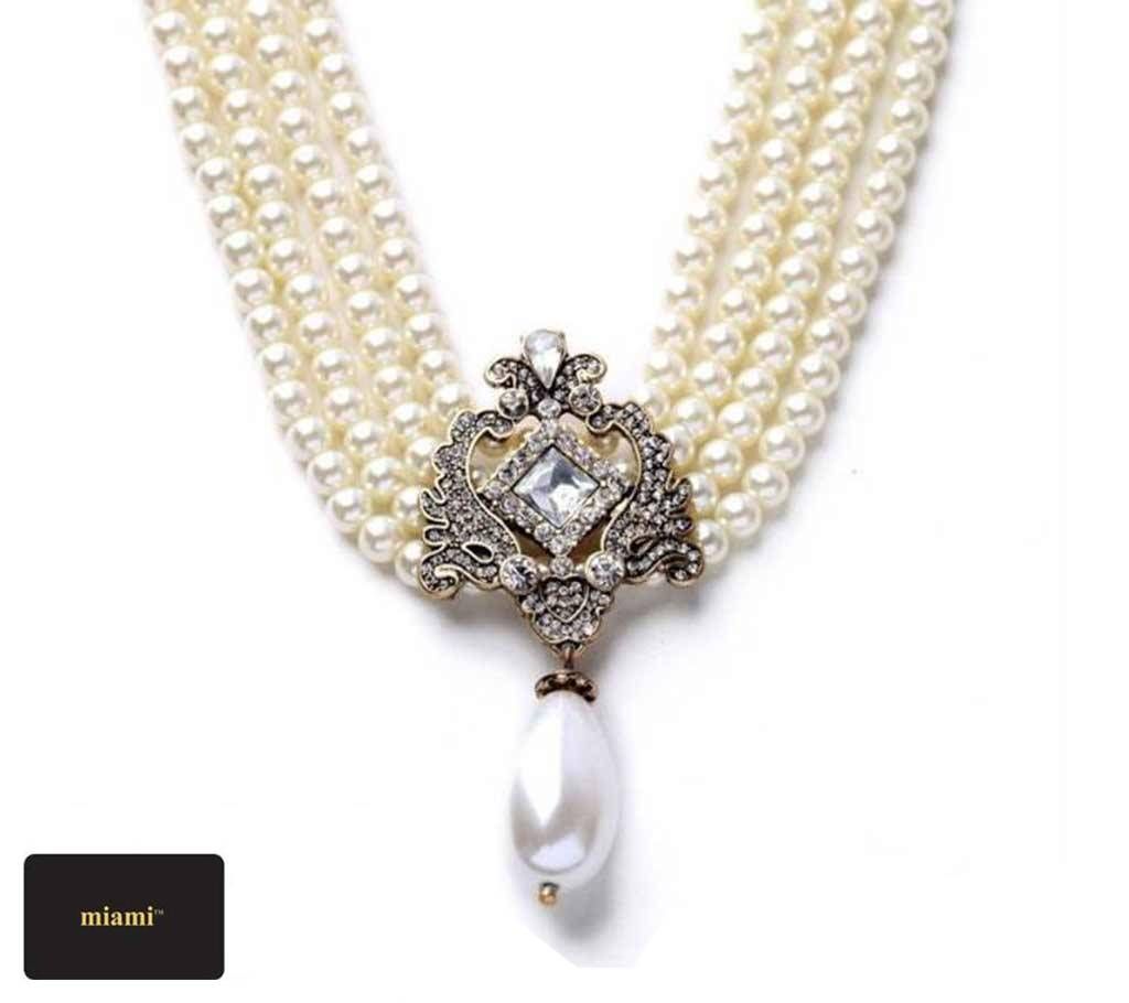 Artificial Pearl Crafted Party Necklace 