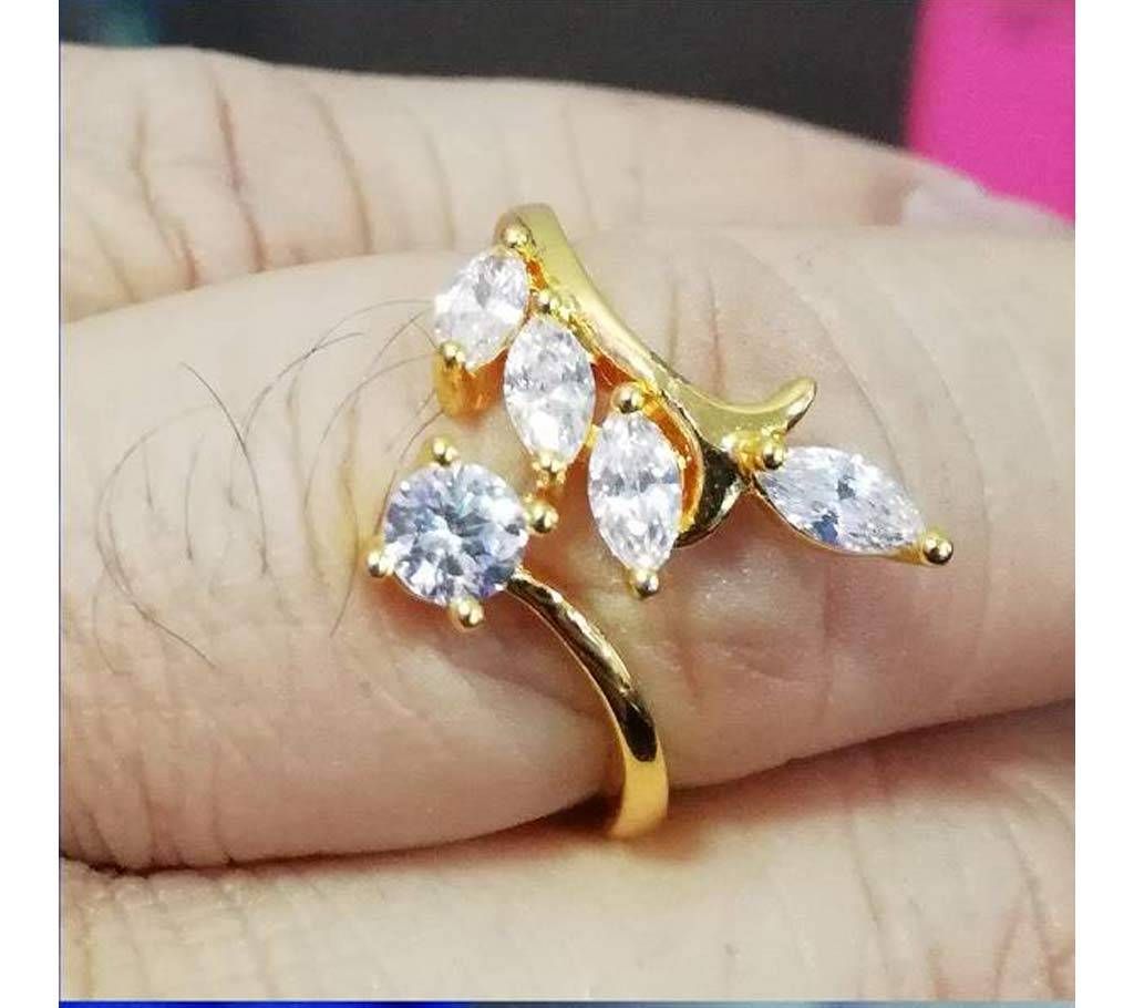 Stone Leaf Finger Ring