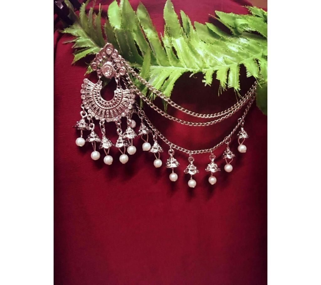 Earrings with hair chain