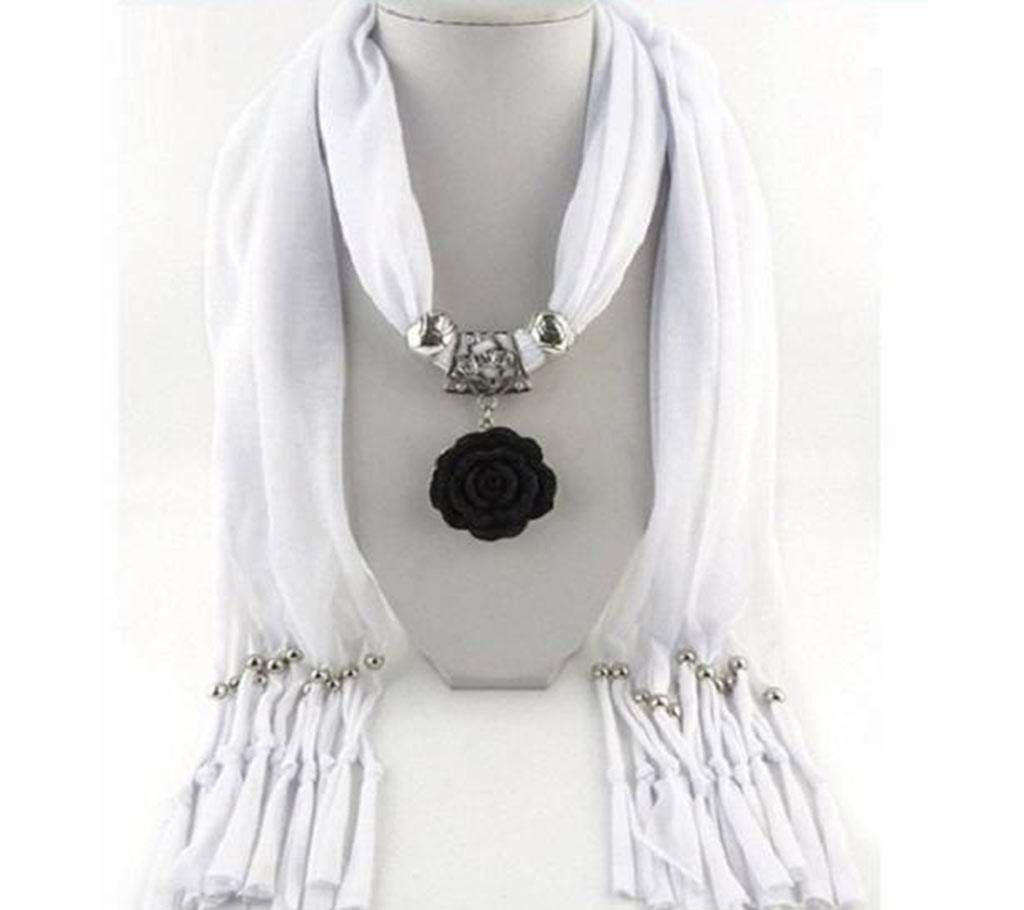 ladies pendant scarf 