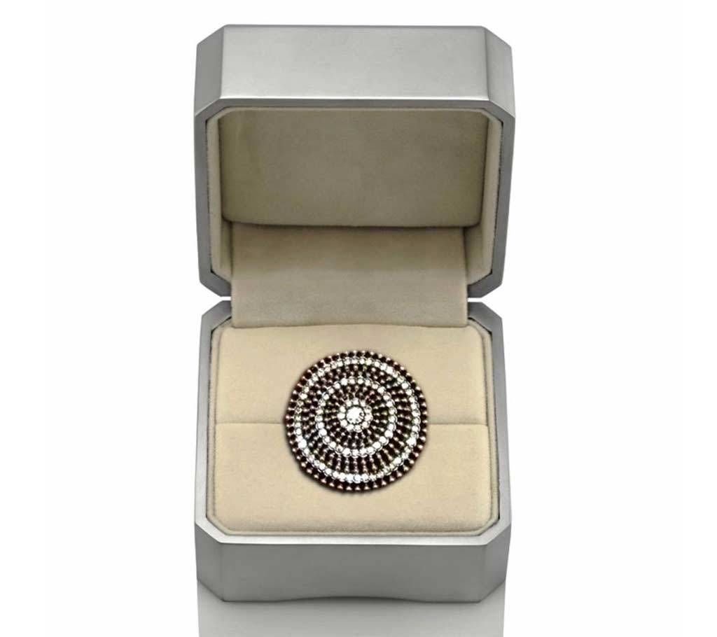 Antic metal+ crystal finger ring 