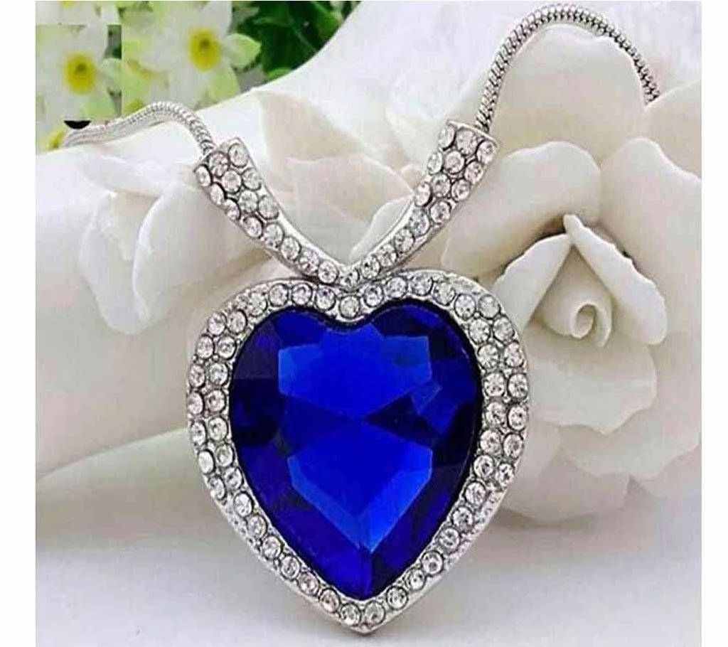 valentine Taitanic heart shaped