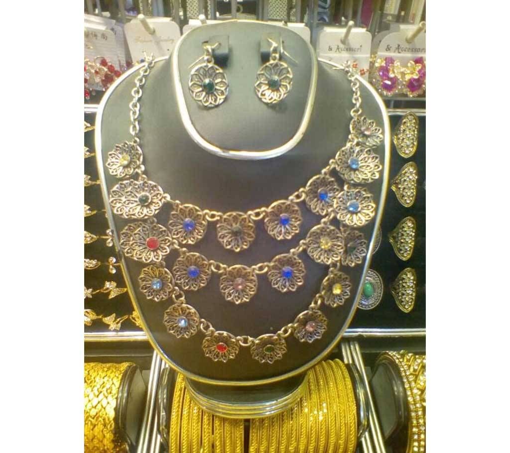 Antic Triple Layer Necklace Set 