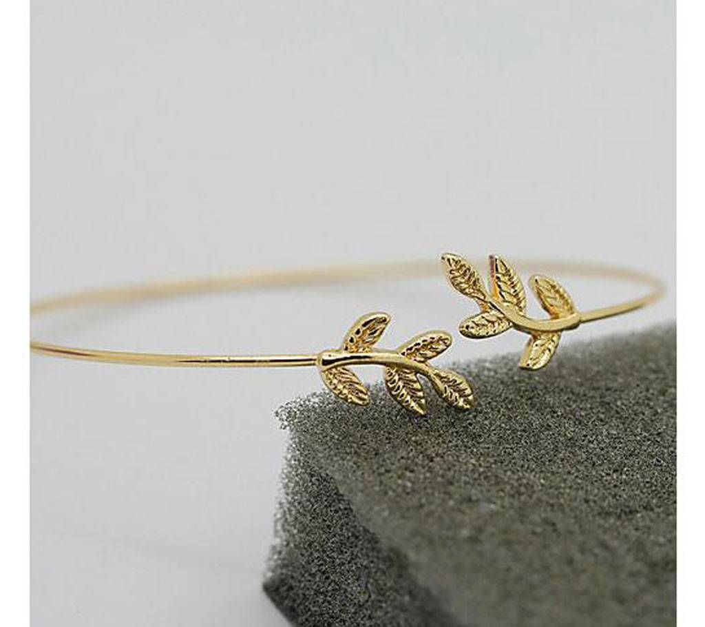 gold pallet bracelet