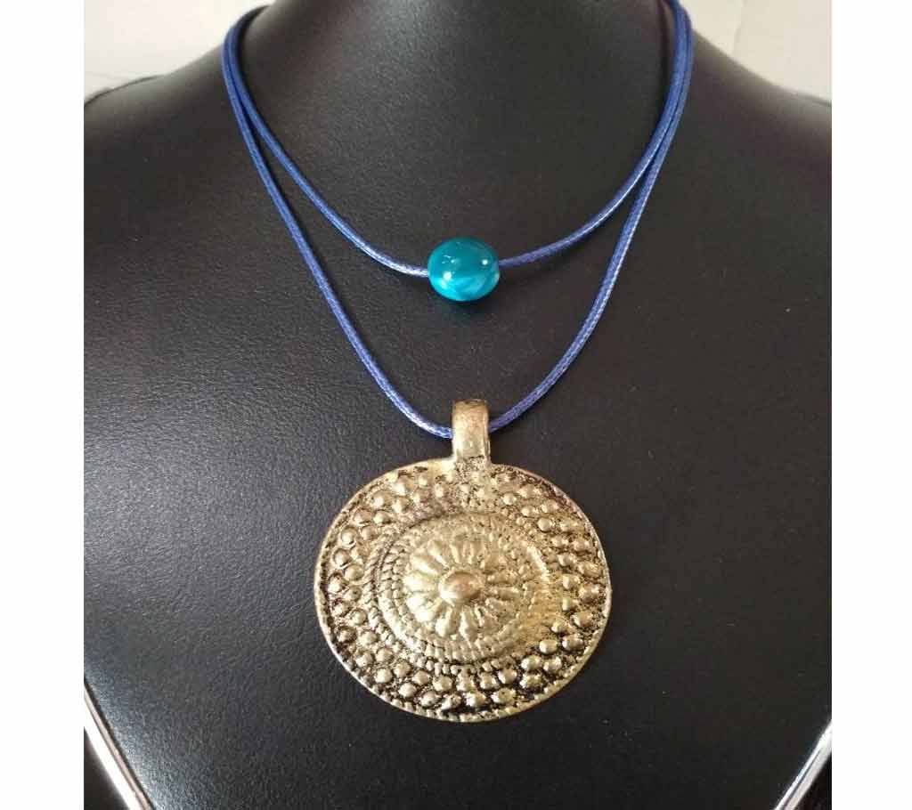 Surjokiron metal necklace
