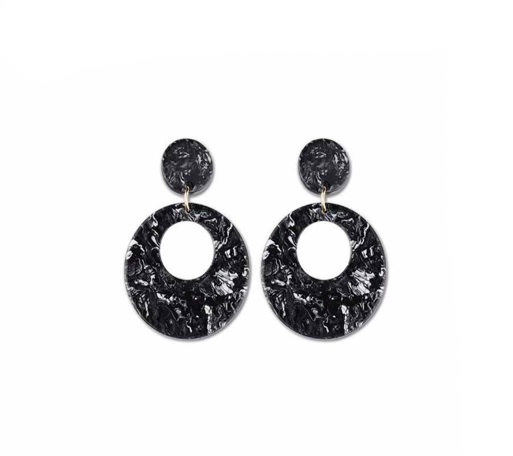 Trendy Resin Hollow Round Shaped Stud Earring For Women
