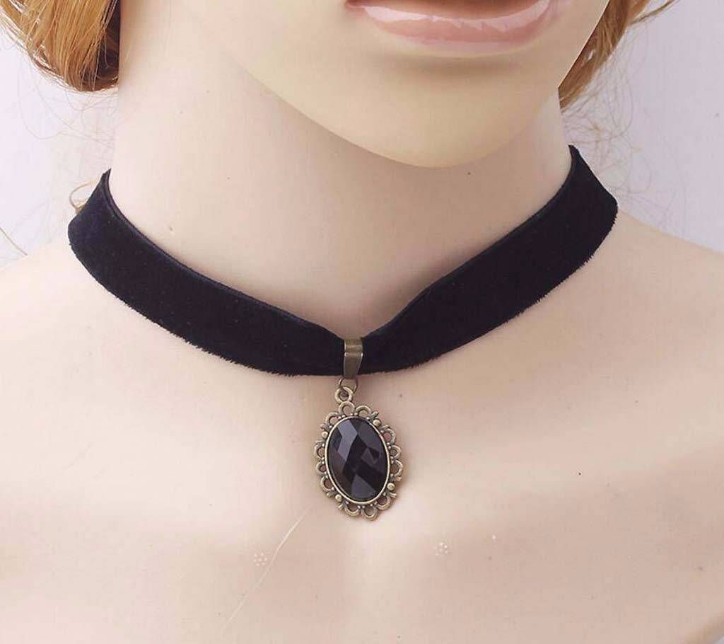 Gothic vintage Choker necklace