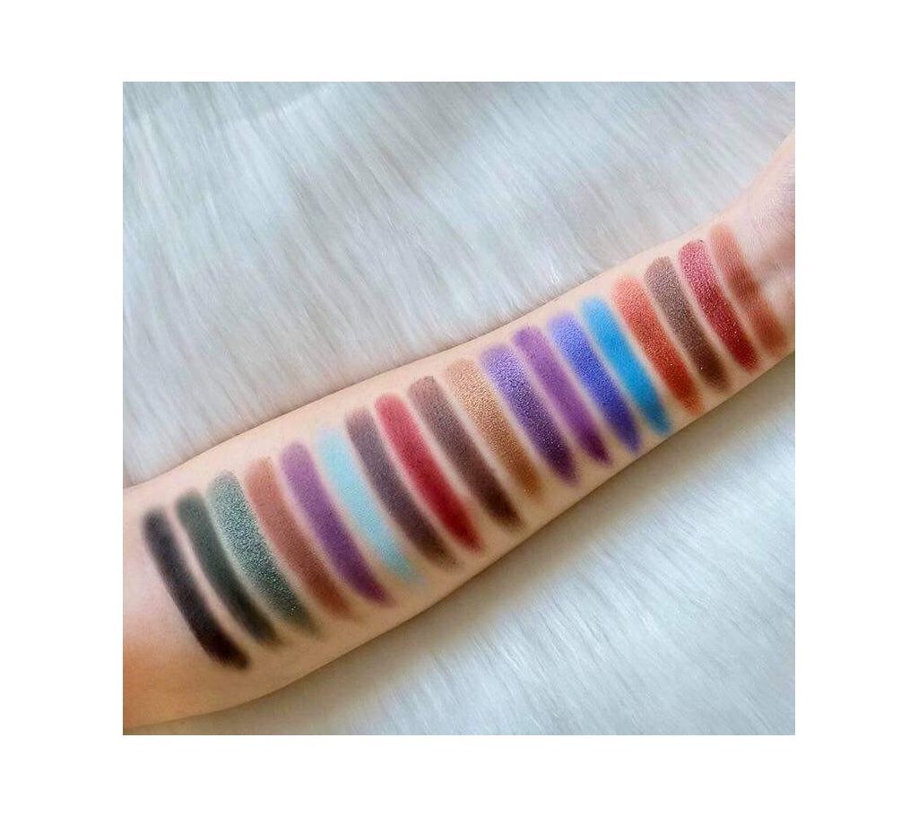 Elsa Eye Shadow Palette