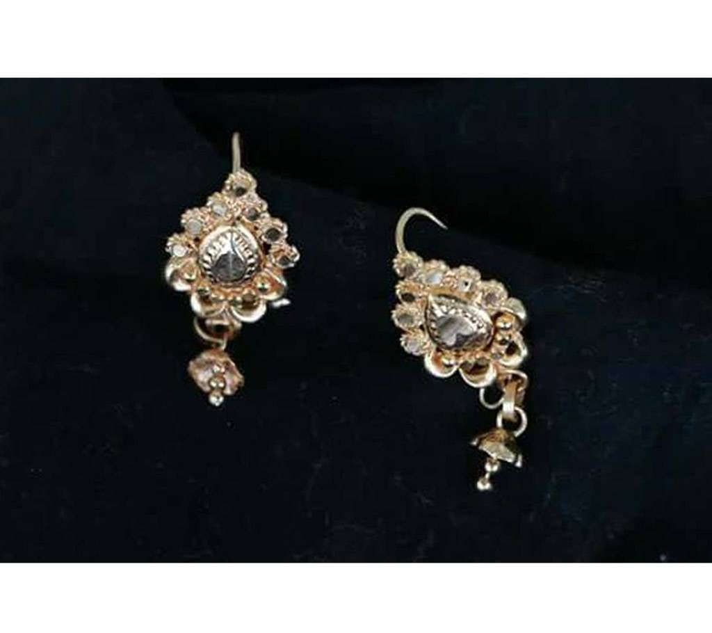 City gold earring 