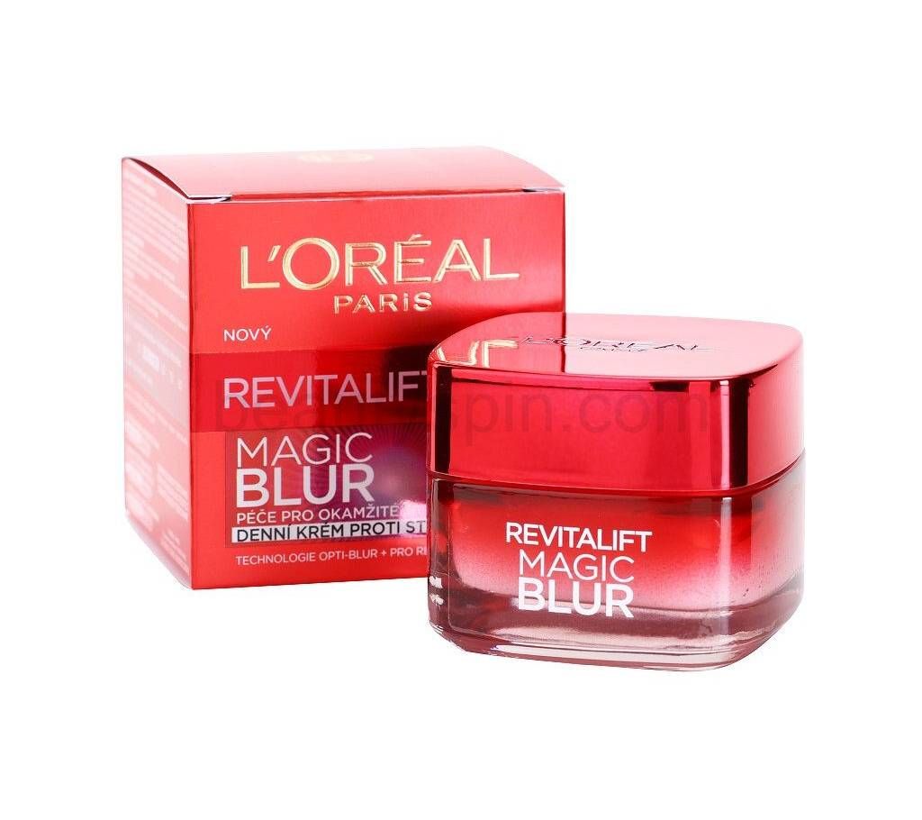 Loreal Revitalift Magic Blur Instant Skin Smoother Anti-Ageing Moisturiser 50ml - UK