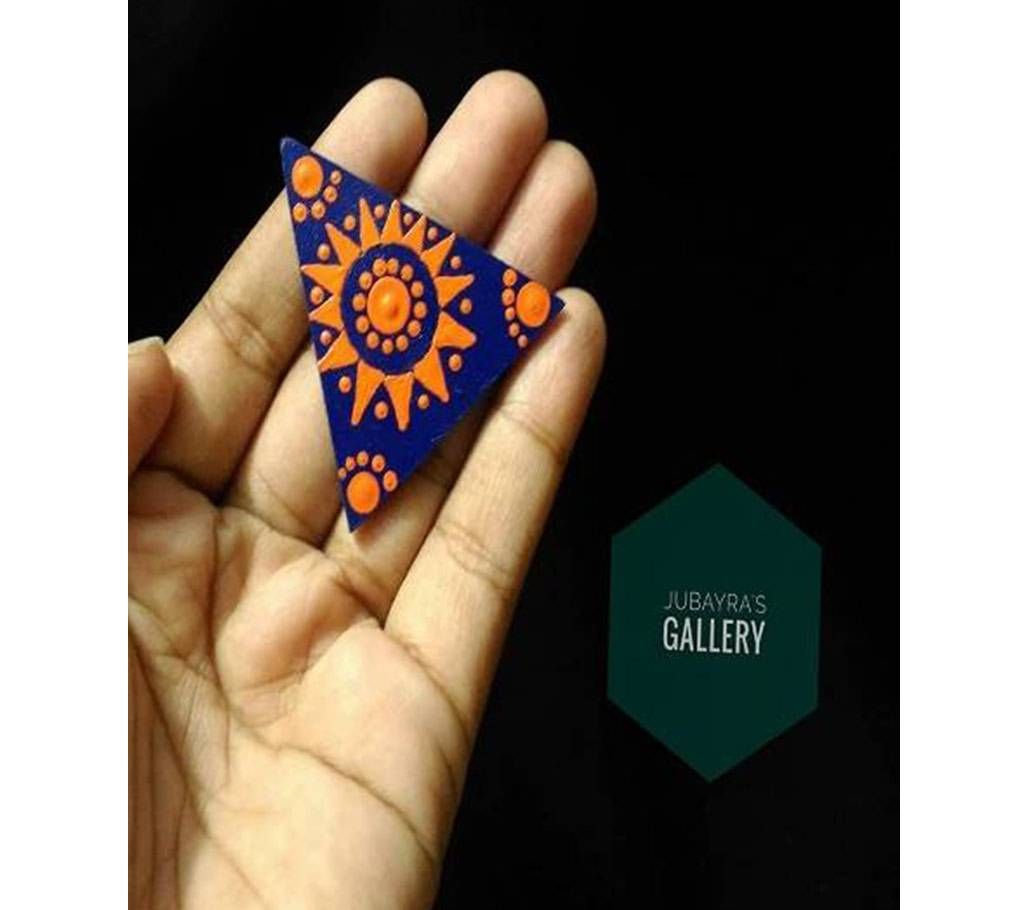 Tricon ladies finger ring 