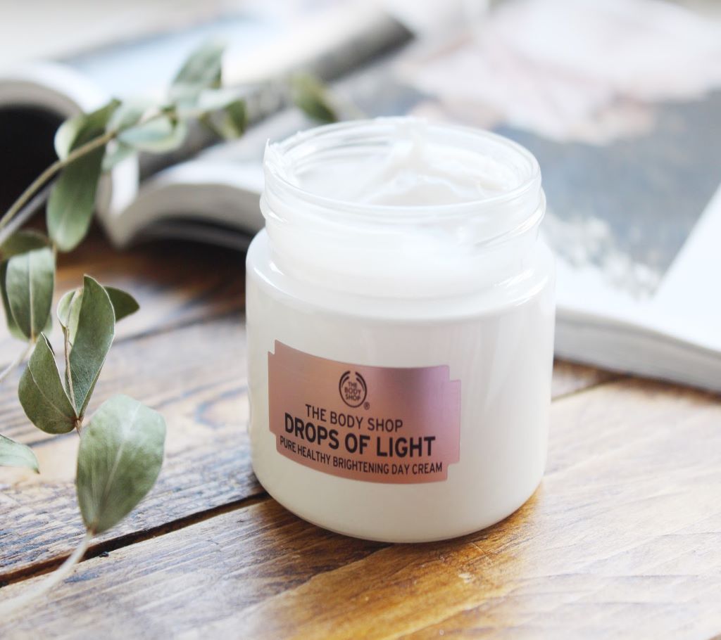 The Body Shop Drops Of Light Brightening Day Cream for Women - 50 ml