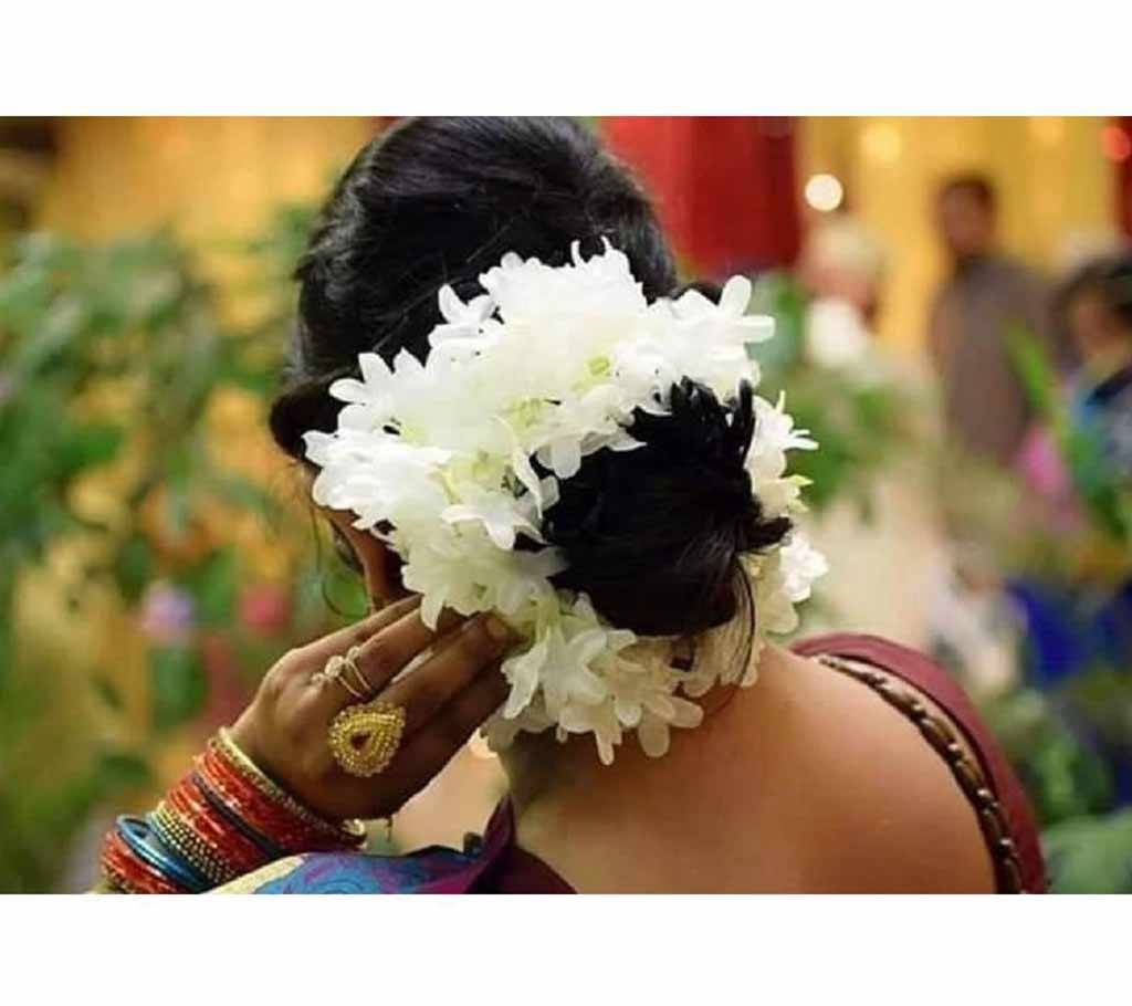 White Color Artificial Hair Flower For Woman