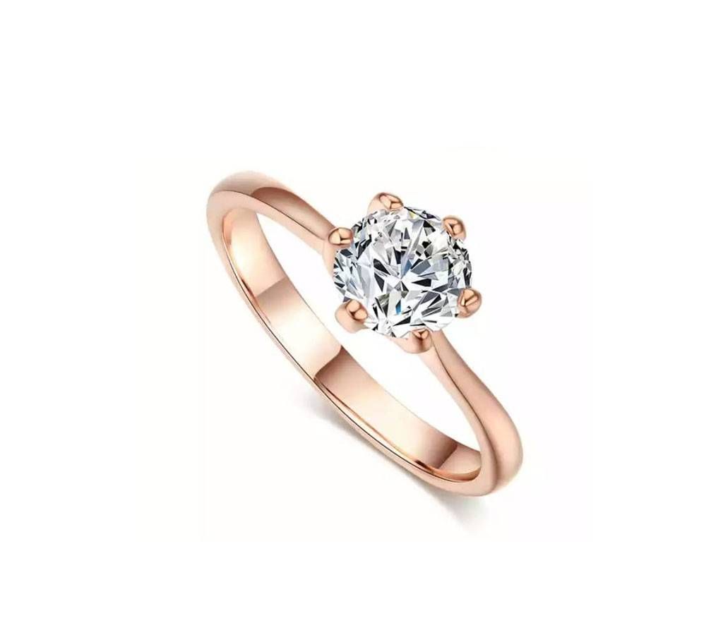 Ladies Stone Setting Golden Finger Ring 