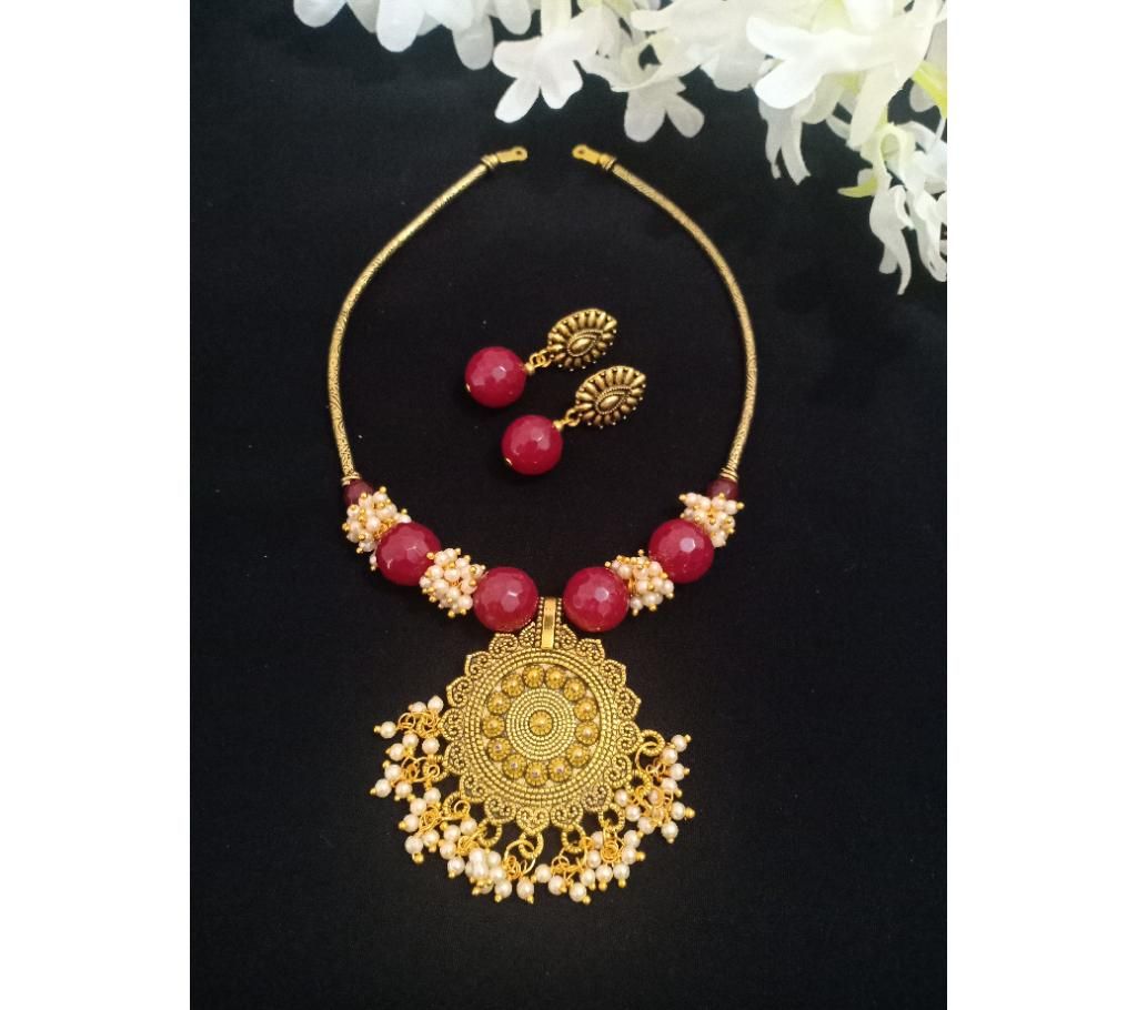Hand Made Necklace with a pair of earring