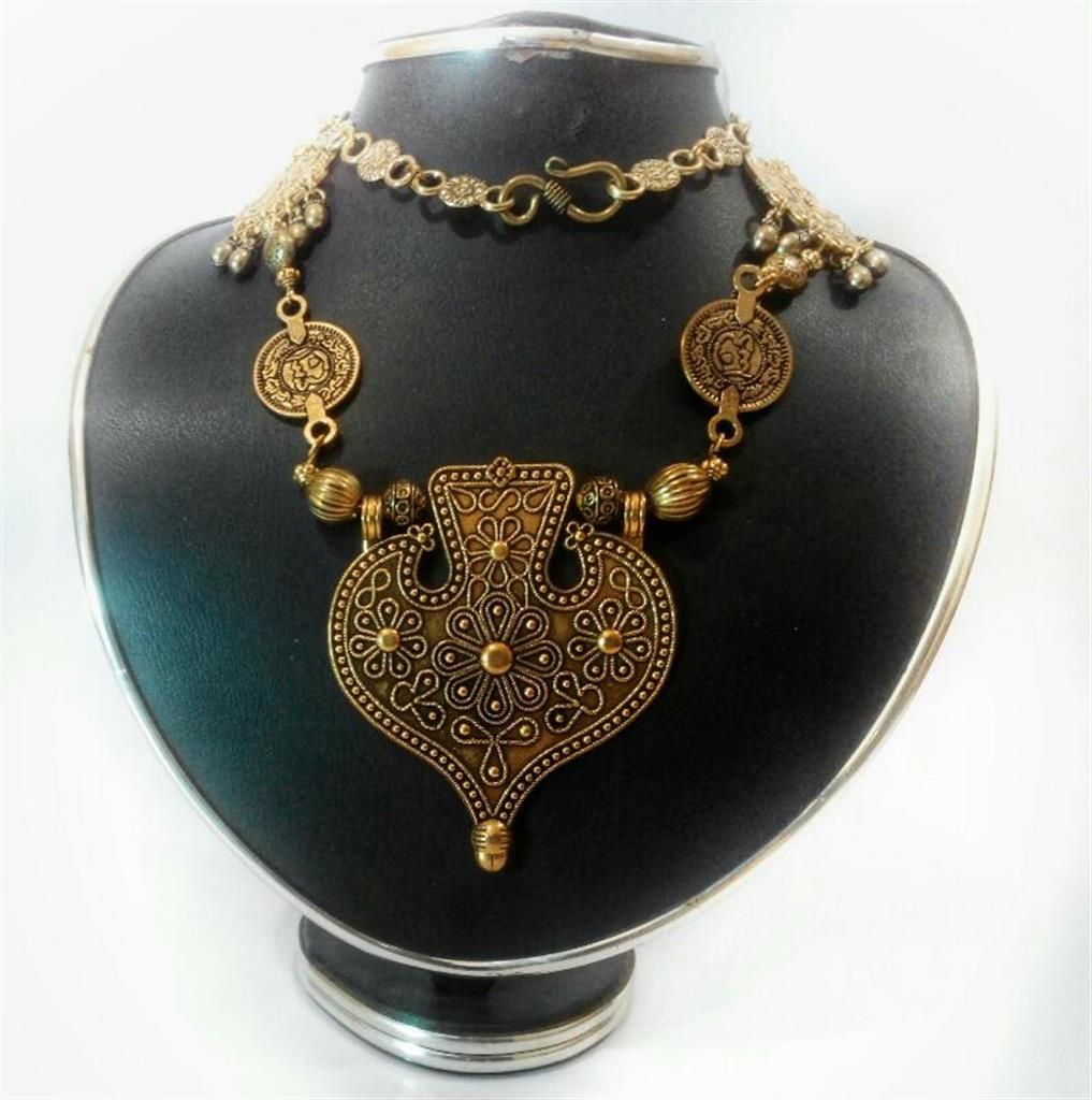 Antique Design Alloy Necklace