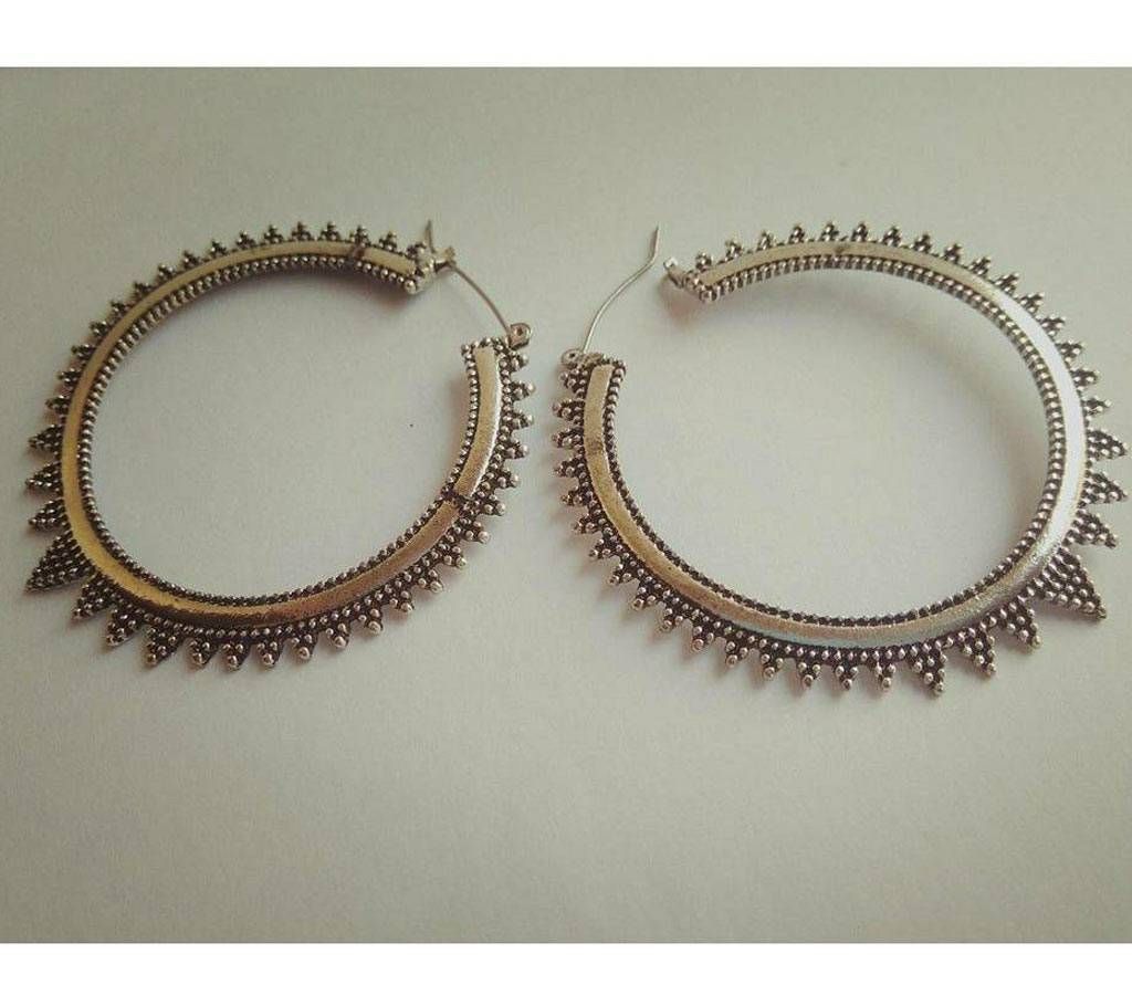 silver plated fancy earring 