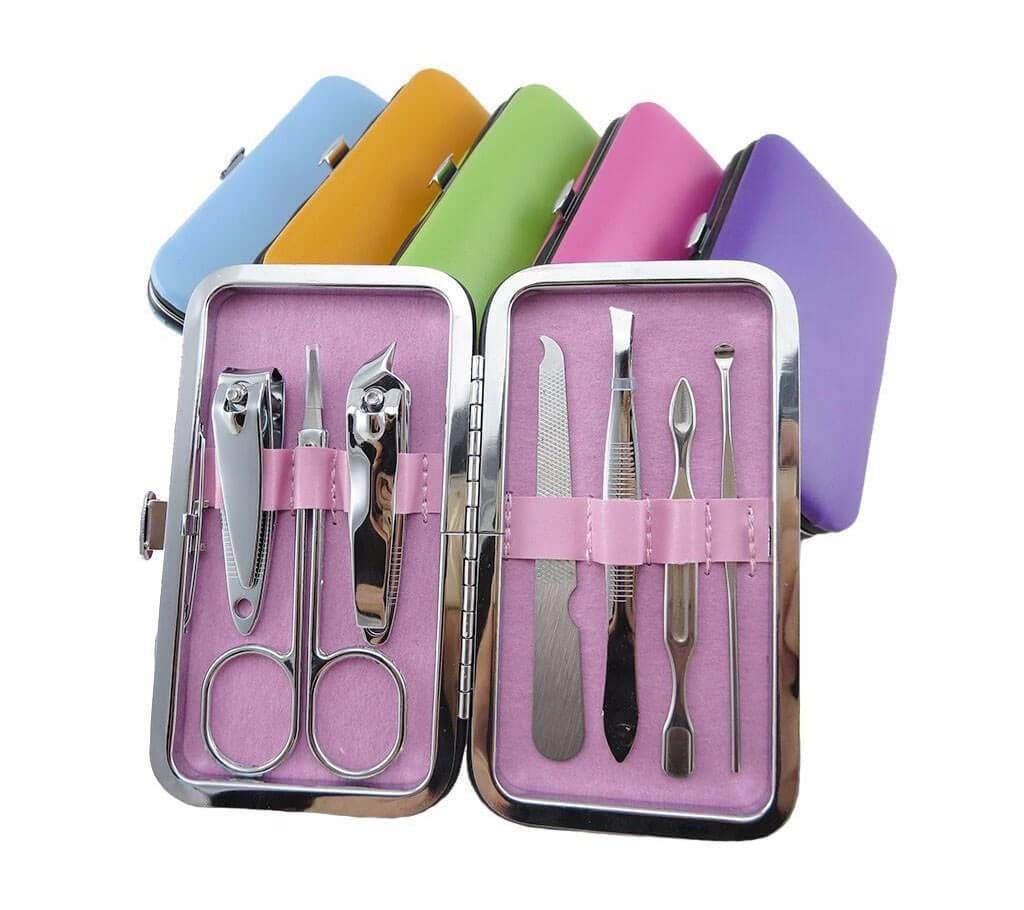 Popular 6 Piece Manicure Box- Multi-color