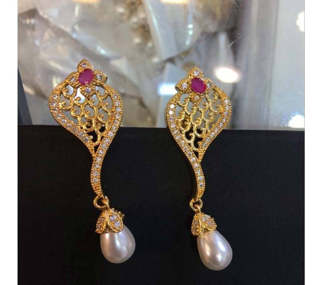 Bead & Stone Settings Golden earrings 