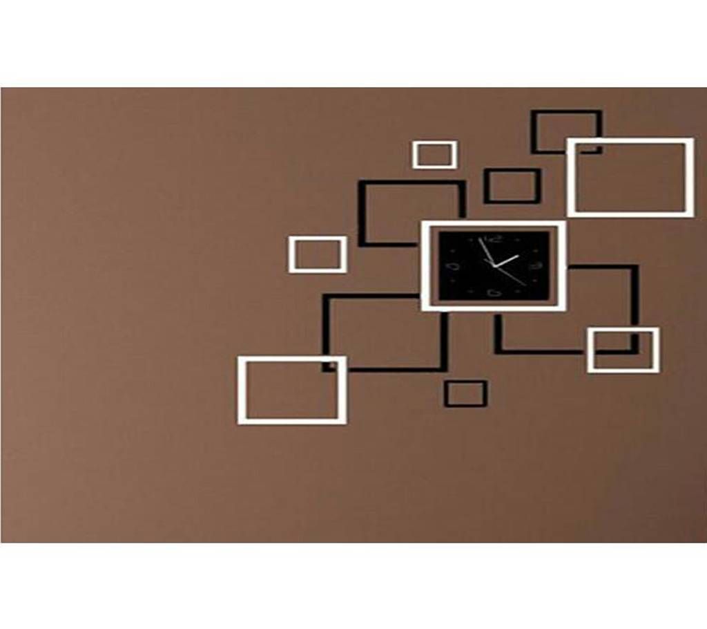 square size wall clock with decor