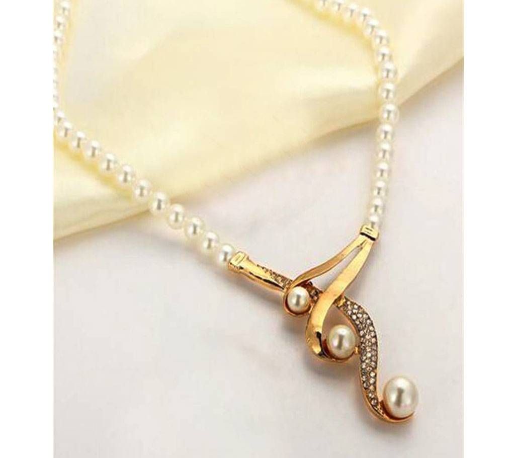 Women simulated pearls necklaces & pendants crystal