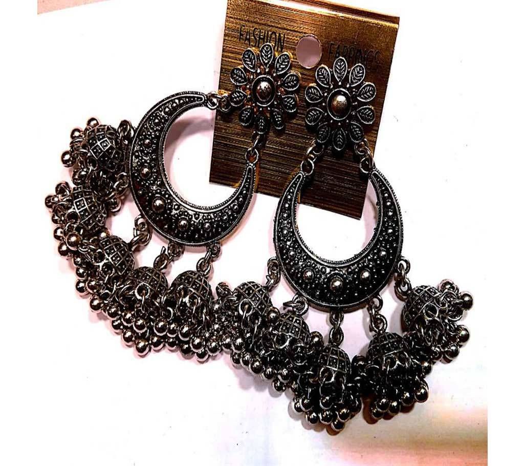 Metal Antique Round Jhumko Earring for Women