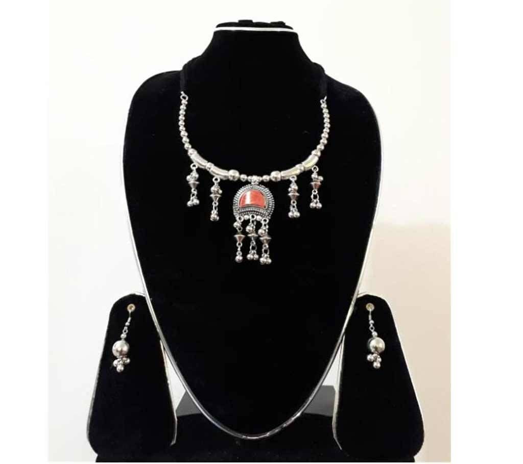 antique necklace 