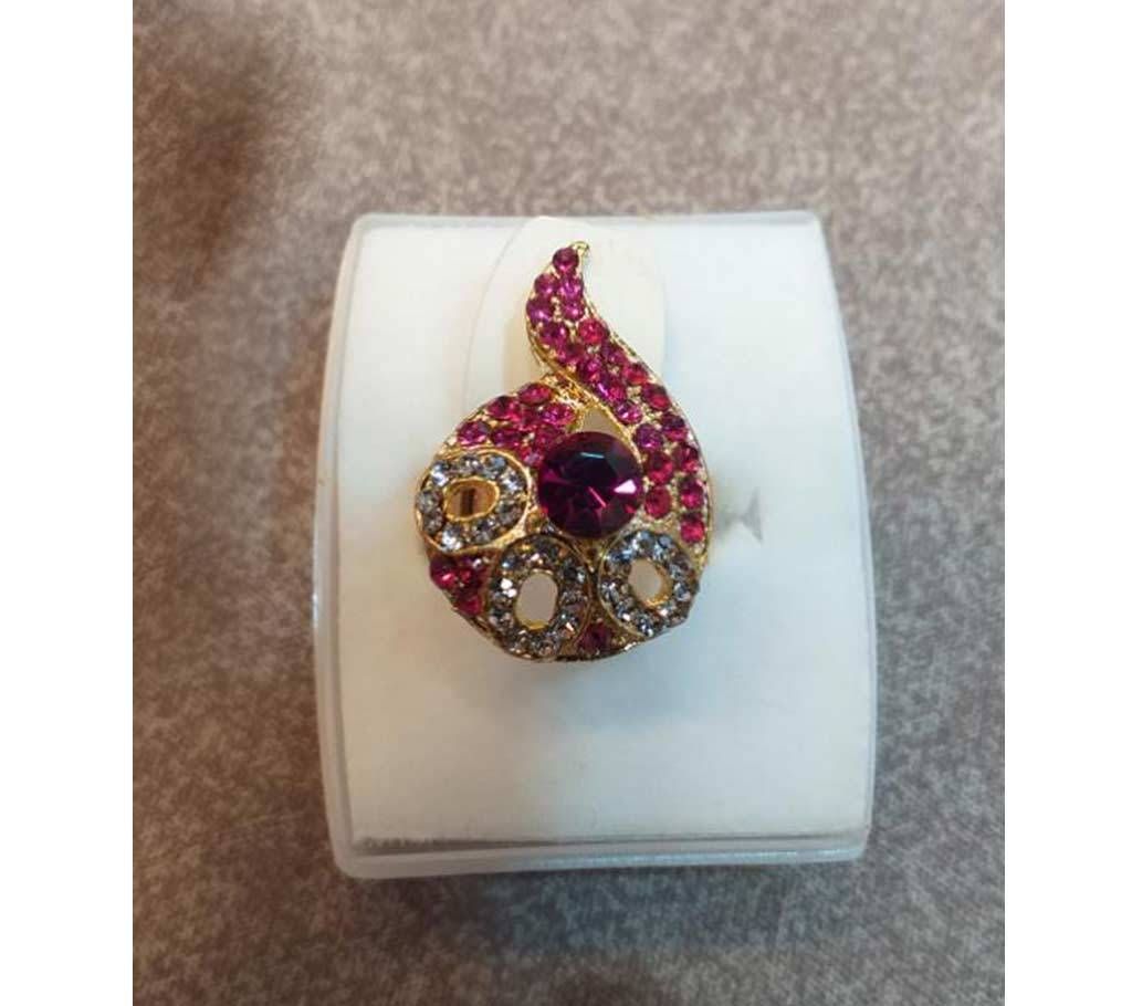 finger ring pink