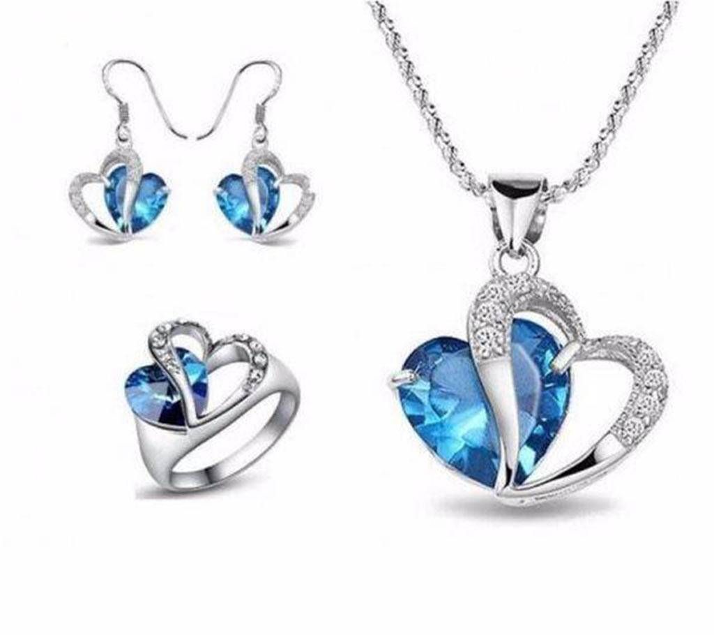 
BLuestone pendant set

