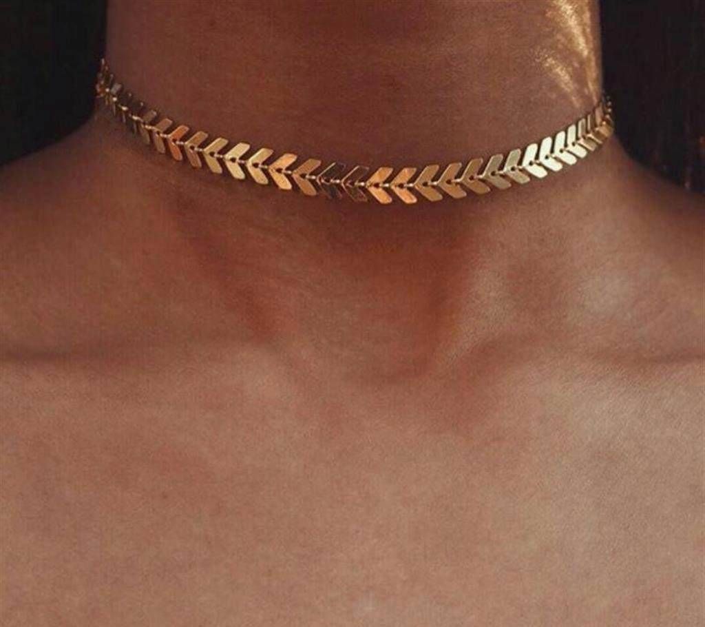 Necklace choker
