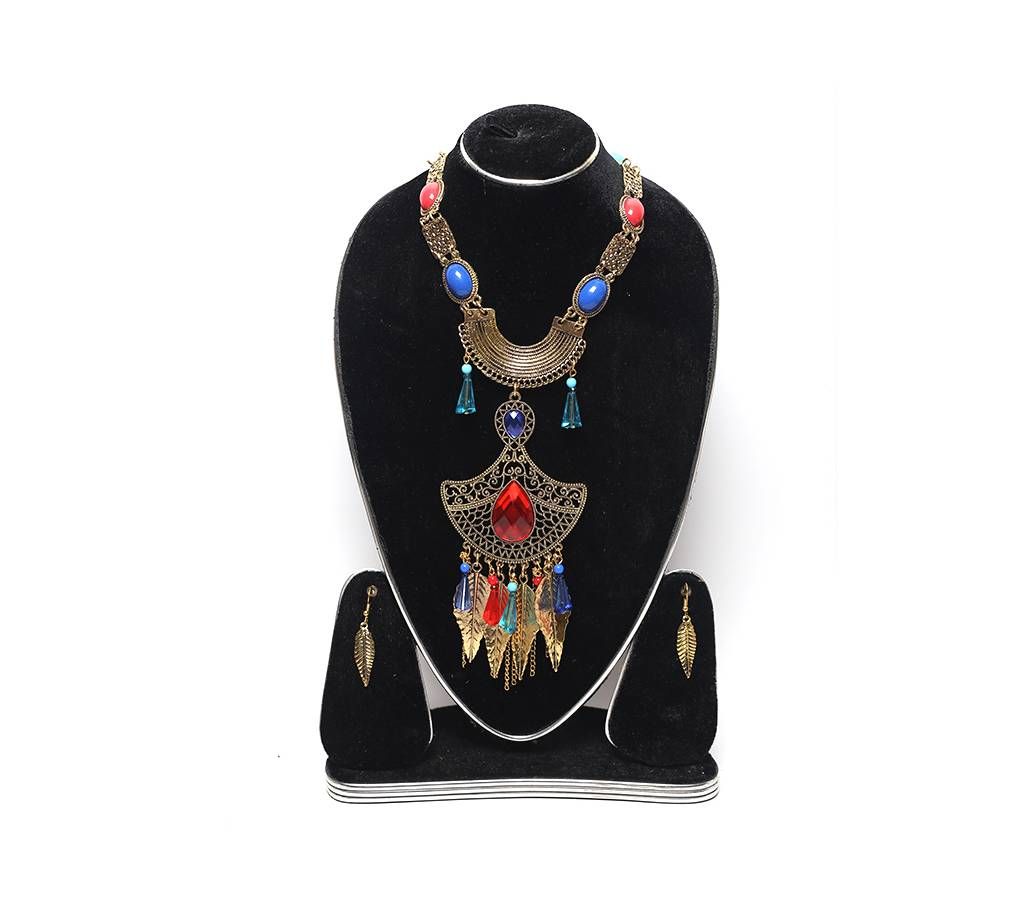 Boishaki  neckless