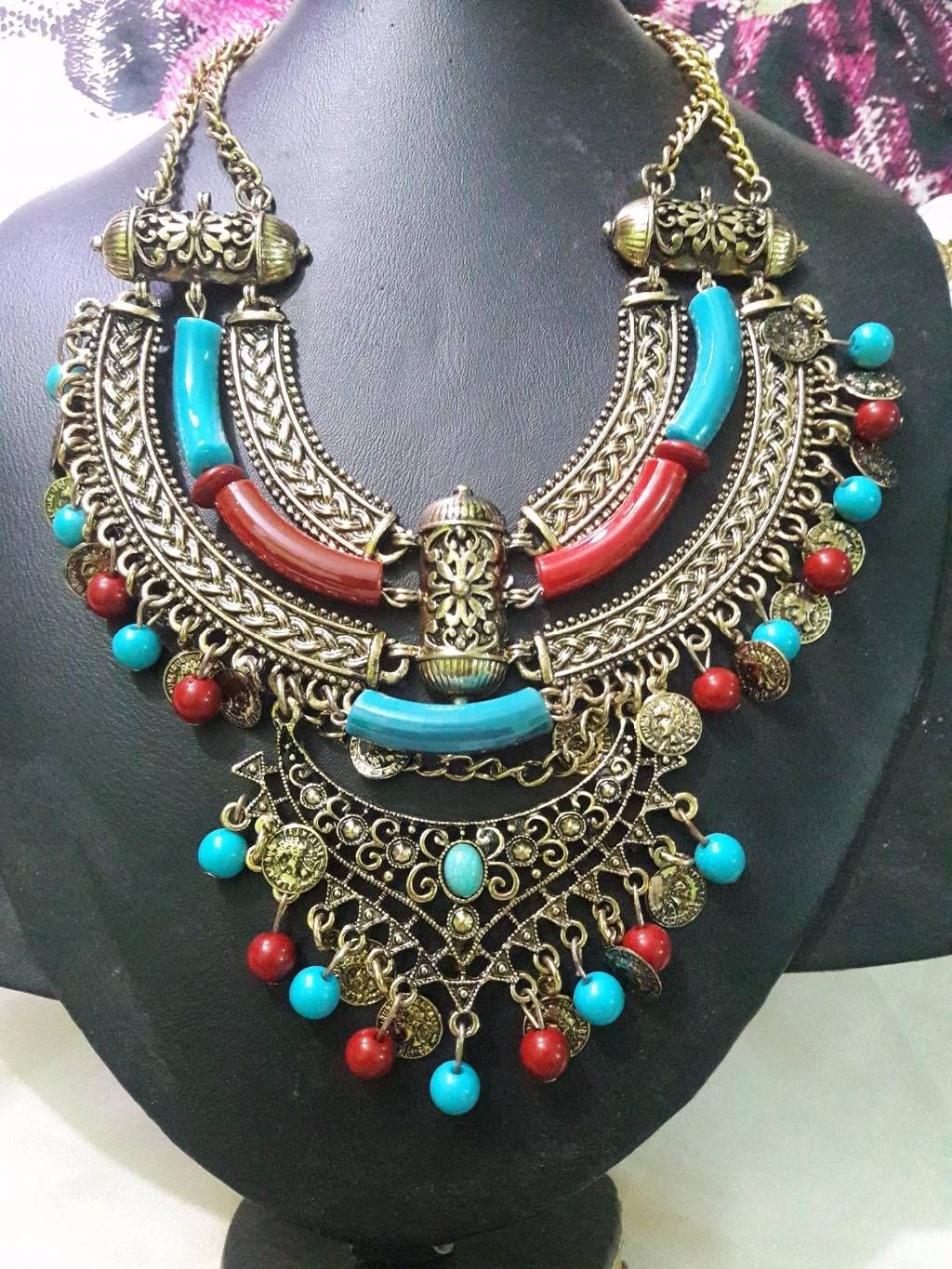 Multicolor long necklace