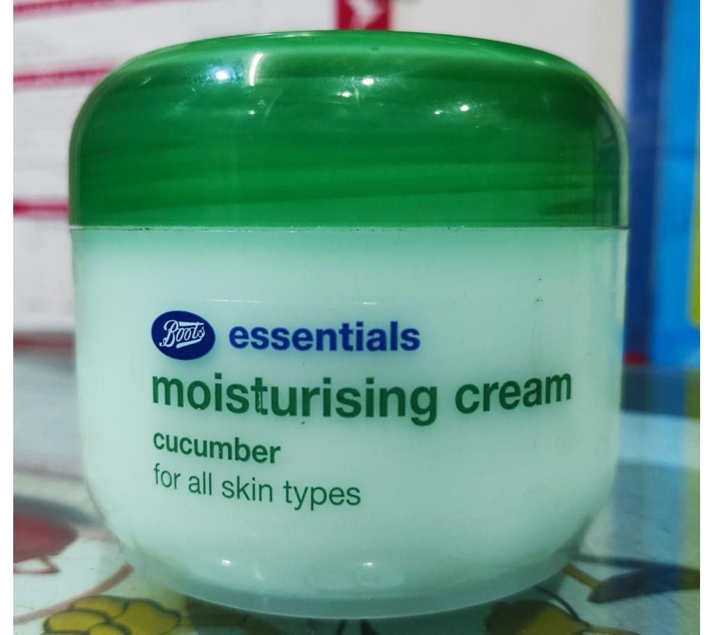 Boots Essential Moisturizing cream