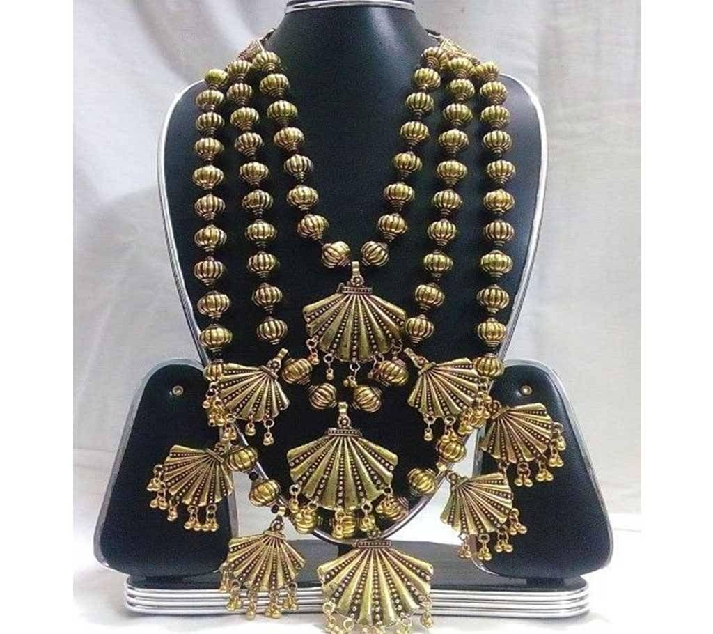 AFGANI MALA WITH SEA SHELL PENDENT