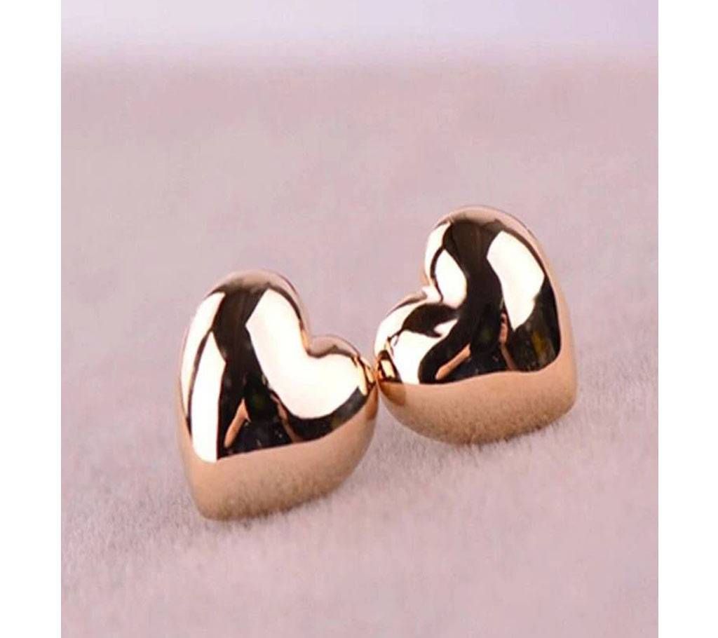 QCOOLJLY Sparkling Stud Earrings personality Gold Color Metal Love Heart Shape Stud Earrings Women Girls Dropshipping