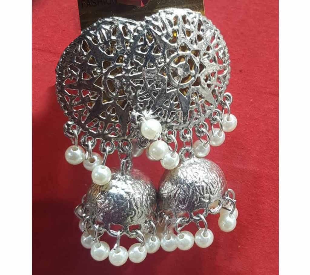 Stylish Light Silver Design with White Balls Jhumka Earring 1 Pair - 110 (SU669)