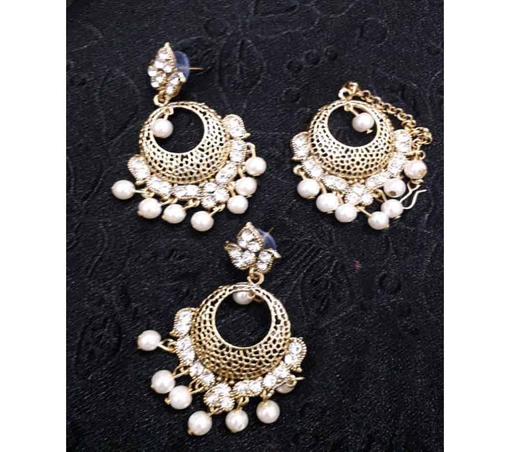 Stone Ear Ring With Tikli