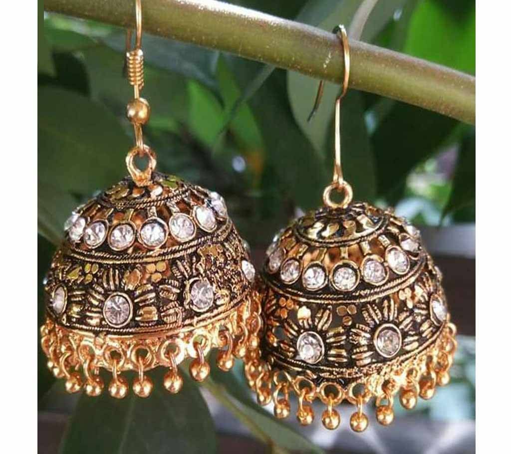 Gold pleated Stone jhumka earring