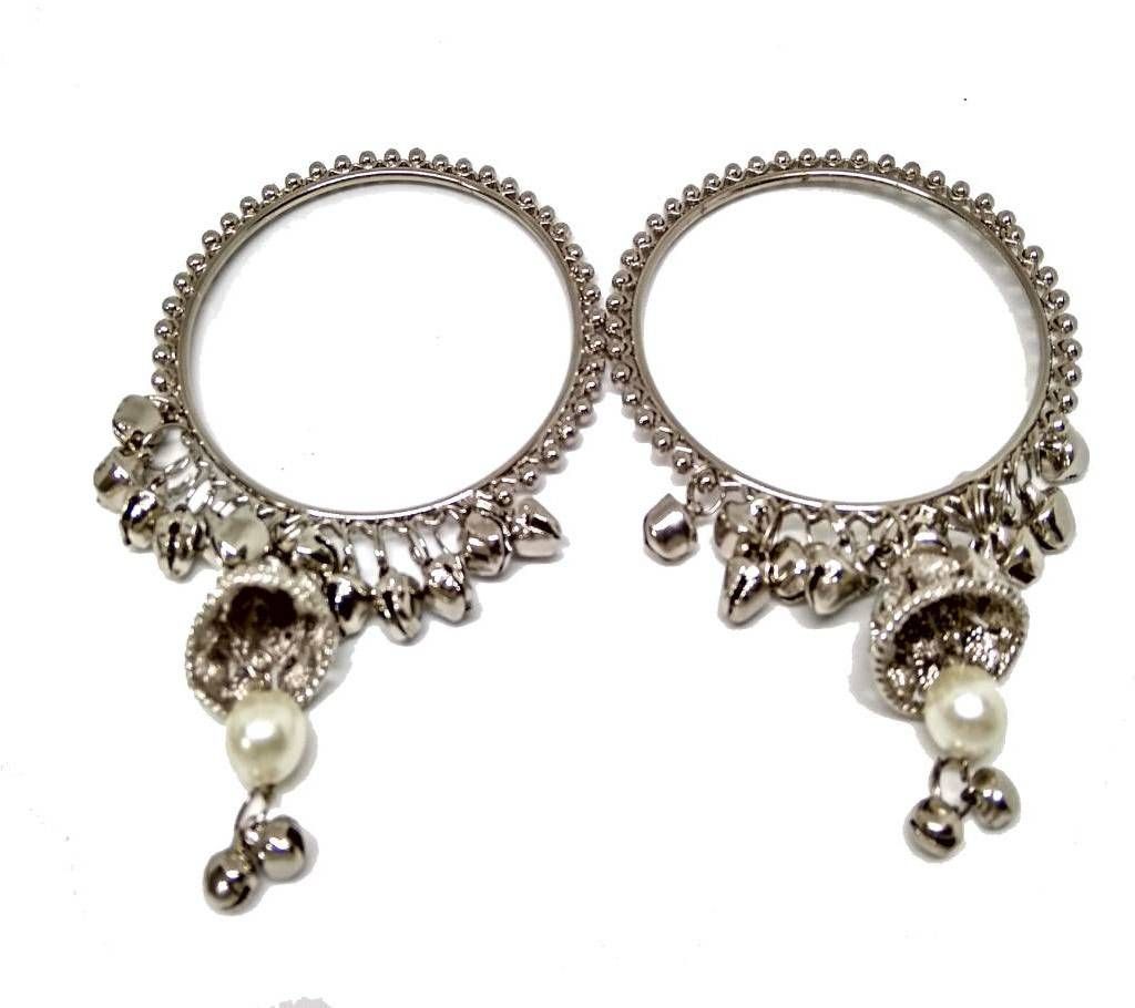 SILVER BANGLES WITH TULIP