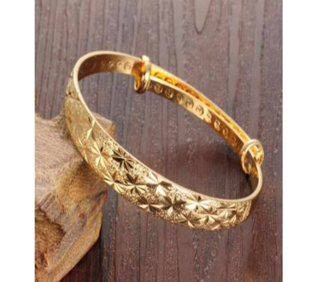 Gold plated adjustable Ladies bracelet 