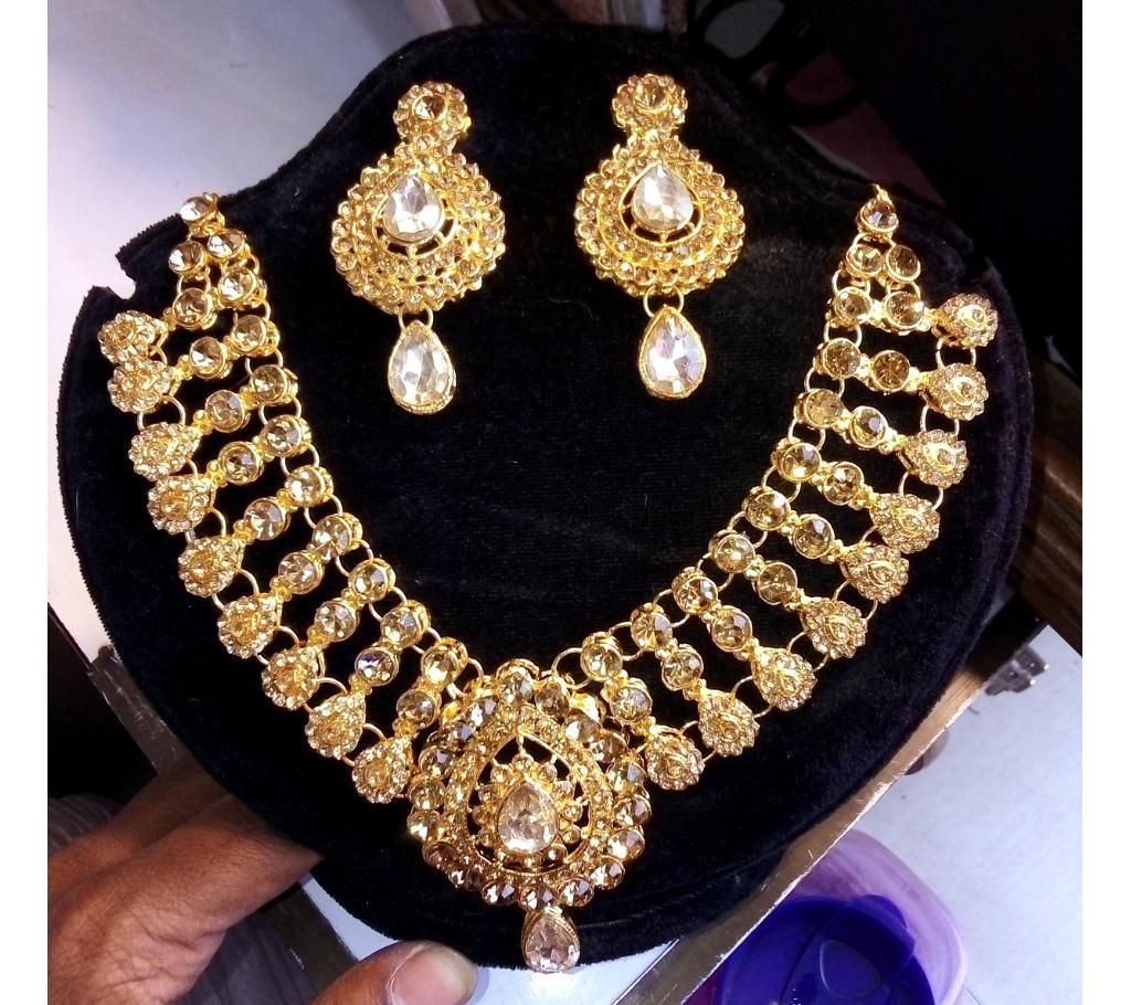 Antic Stones Setting Necklace with Earrings