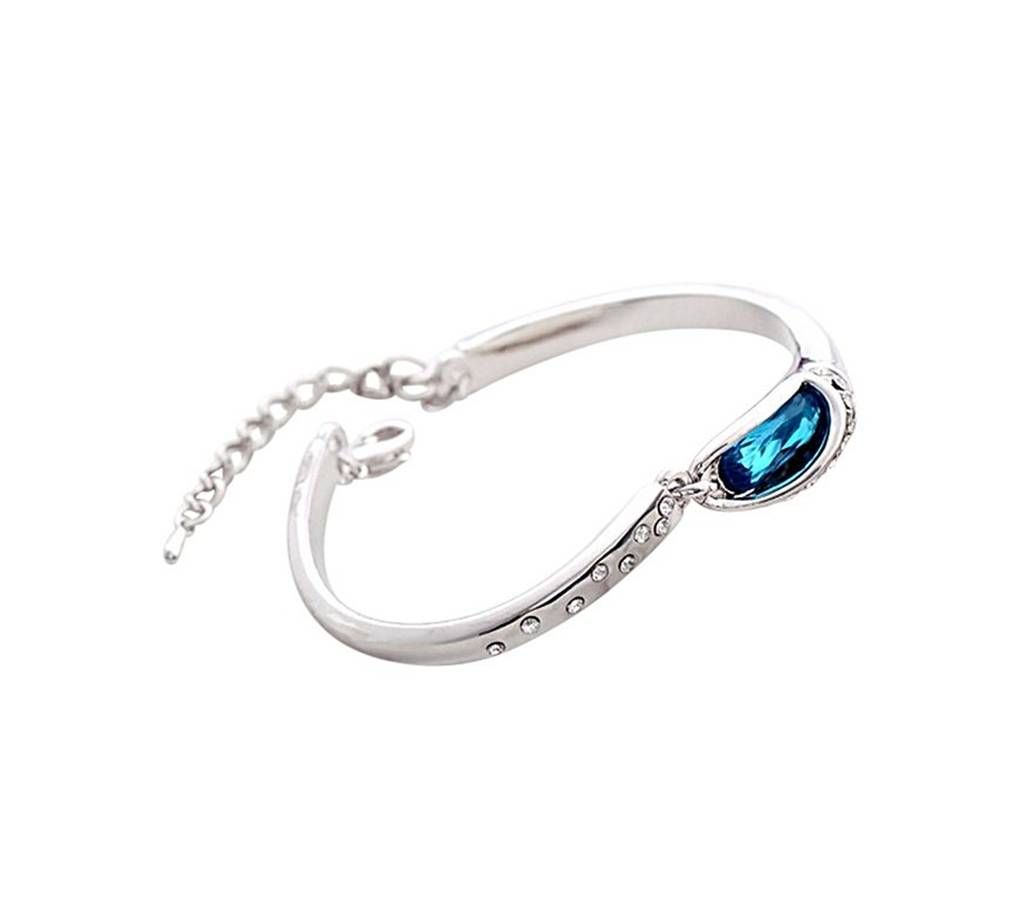 Silver Metal bracelet For Women