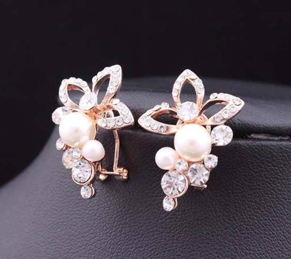 Artificial pearl white stone setting ear ring